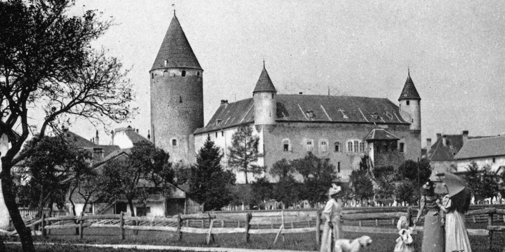 Le Musée gruérien et la Bibliothèque de Bulle fêtent le 100e avec vous.