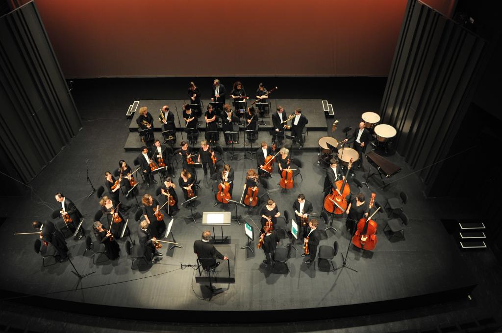 SERENADE POUR ORCHESTRE