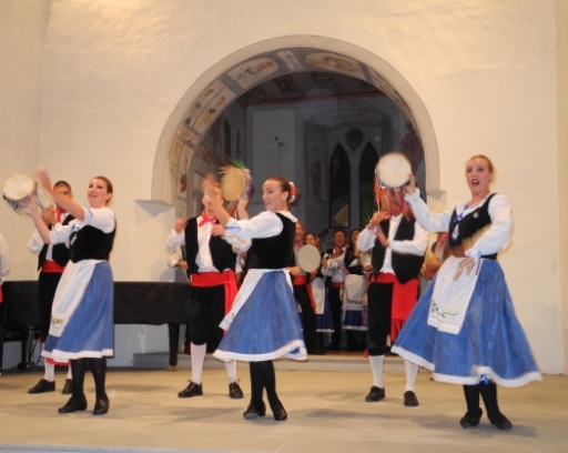 RFI – En partenariat avec les Rencontres de Folklore internationales de Fribourg
